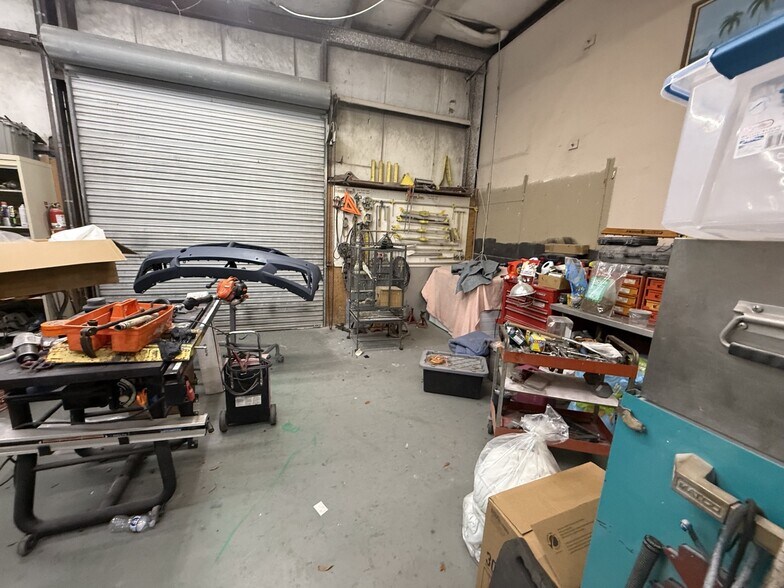 More Photos Of 5508 Benchmark Ln, Sanford Warehouse For Sale
