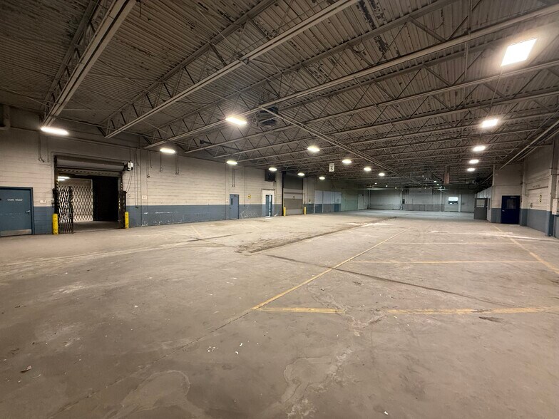 More Photos Of 2412 Grenoble Rd, Richmond Distribution For Lease