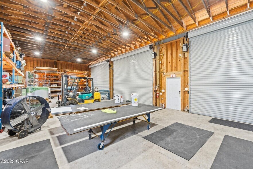 More Photos Of 1602 Martin Luther King Jr Blvd, Panama City Light Manufacturing For Sale