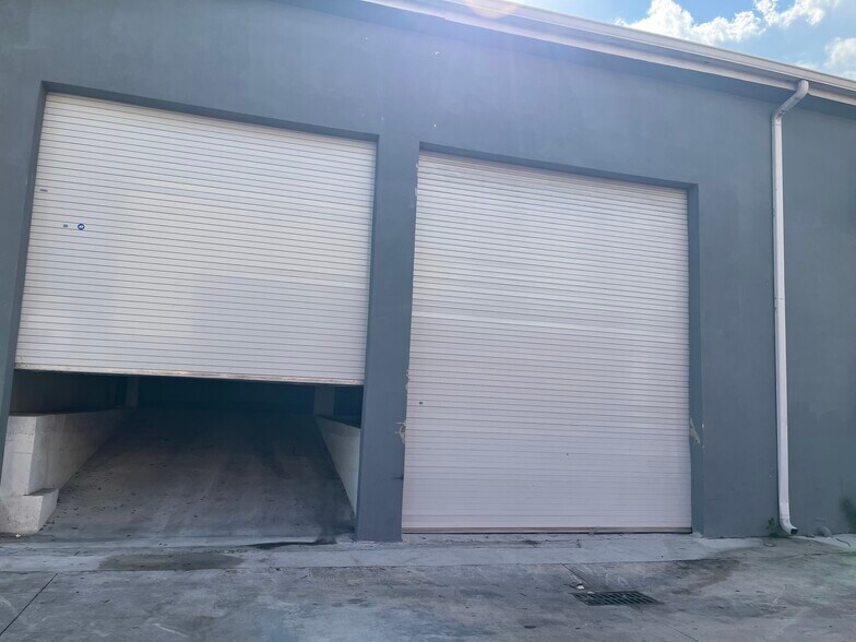 Primary Photo Of 760 W 28th St, Hialeah Warehouse For Lease
