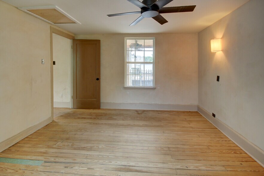 More Photos Of 239 Westheimer Rd, Houston Office Residential For Sale