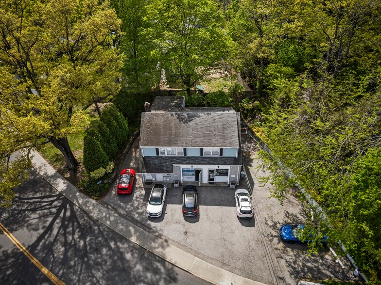 More Photos Of 324 Mount Pleasant Ave, Mamaroneck Storefront Retail Office For Lease
