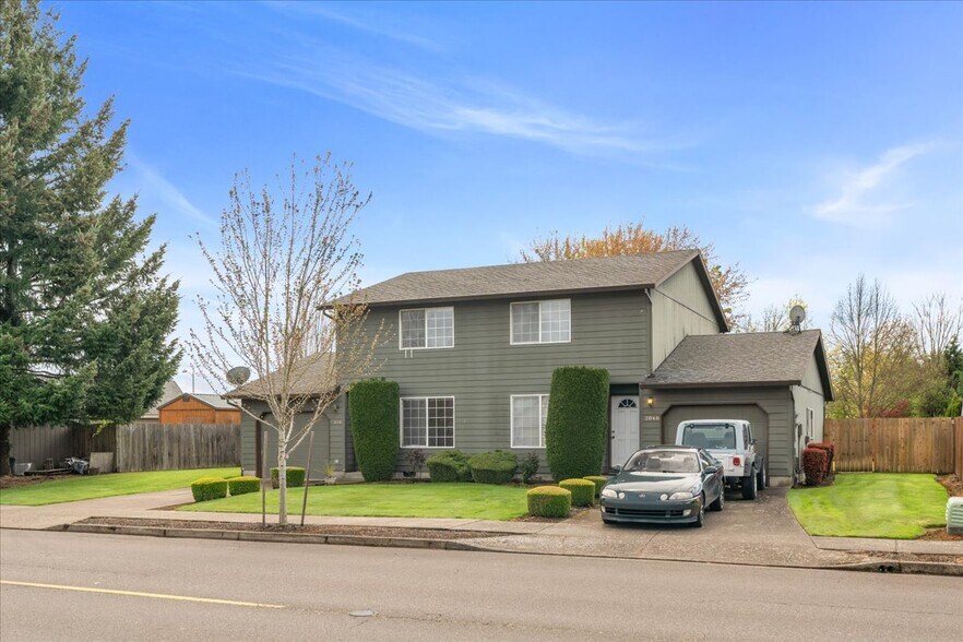 More Photos Of 2034 SW Fellows St, McMinnville Multifamily For Sale