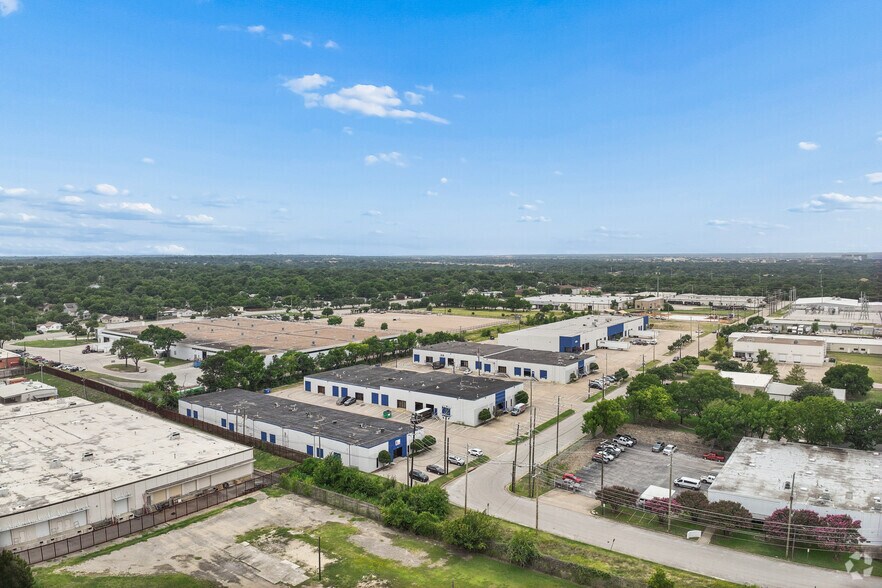 More Photos Of 2901 Suffolk Dr, Fort Worth Unknown For Lease