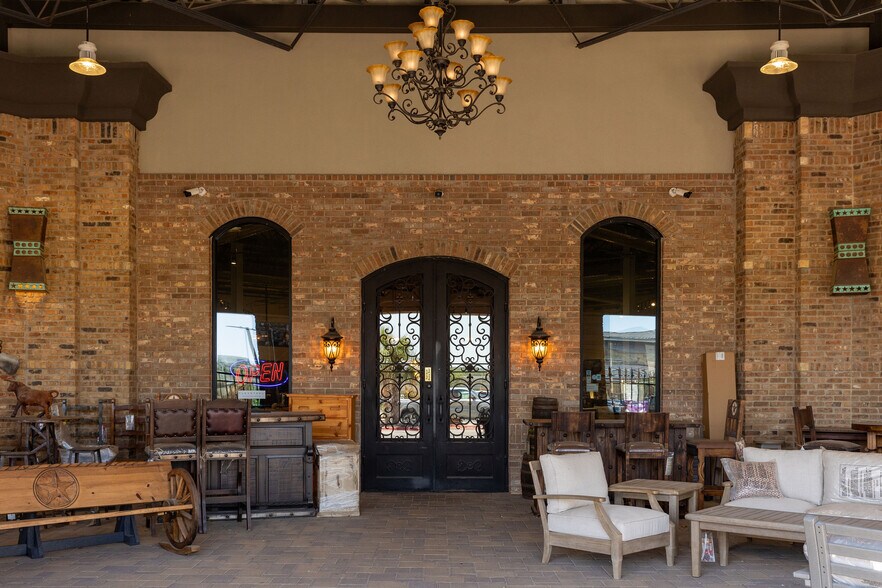 More Photos Of 2082 Highway 183, Leander Unknown For Sale