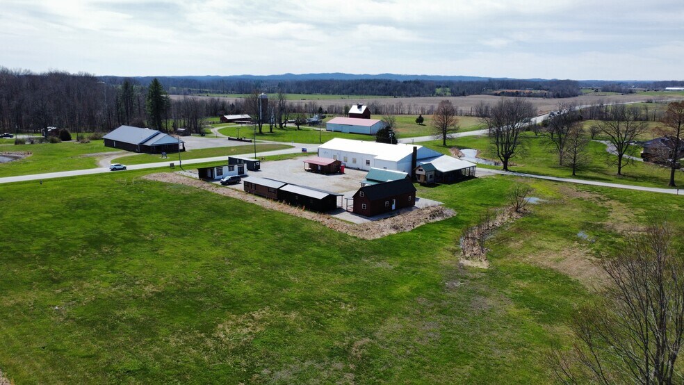 More Photos Of 677 S Cardinal Ln, Scottsburg Industrial For Sale