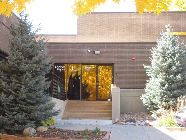More Photos Of 5926 McIntyre St, Golden Office For Sale