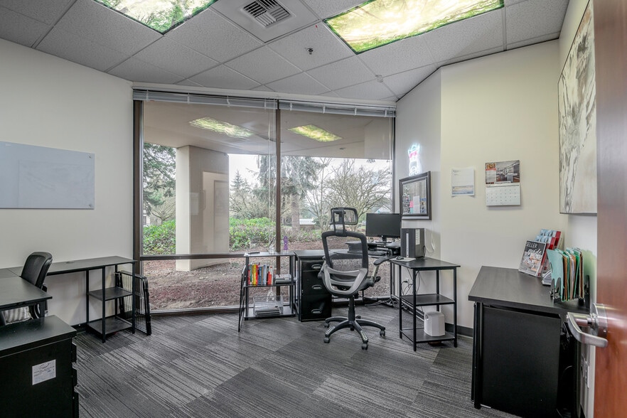 More Photos Of 33434 8th Ave S, Federal Way Office For Lease