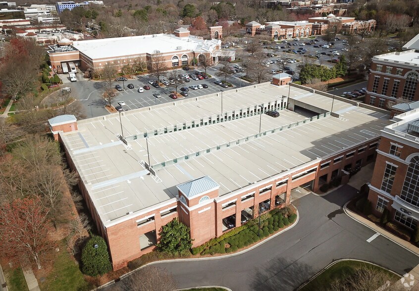 More Photos Of 6801 Carnegie Blvd, Charlotte Office For Lease