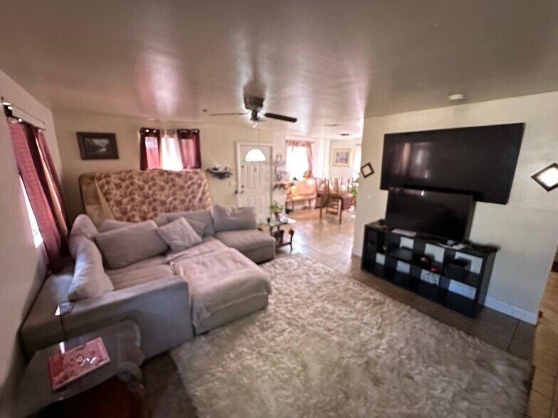 More Photos Of 9123 Orchard Ave, Los Angeles Multifamily For Sale
