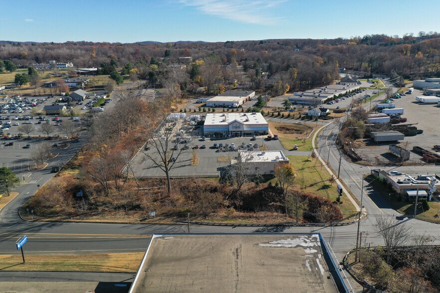 More Photos Of 800 N Colony Rd, Wallingford Freestanding For Sale