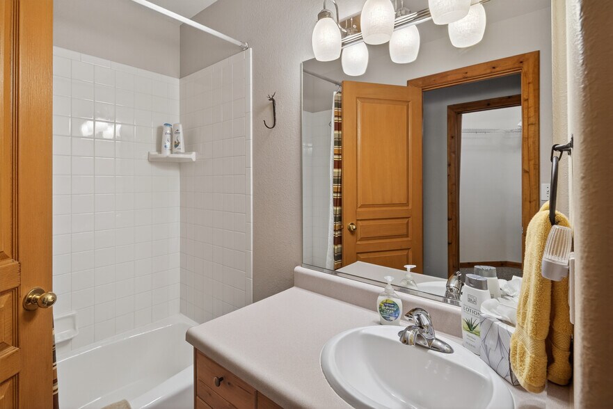 More Photos Of 3414 La Camino dr, Moab Specialty For Sale