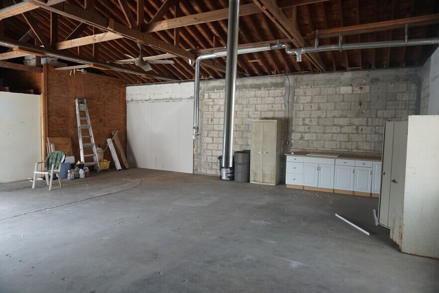 More Photos Of 1110 2nd Ave S, Lake Worth Warehouse For Sale