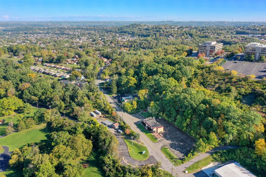 More Photos Of 2749 Noblestown Rd, Pittsburgh Restaurant For Lease