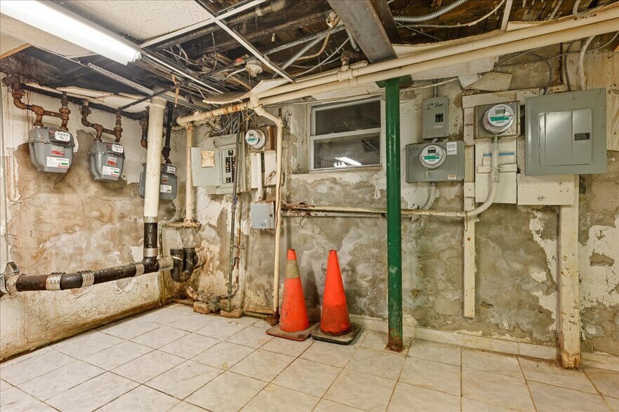 More Photos Of 756 Woodward Ave, Ridgewood Freestanding For Sale