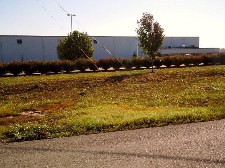 More Photos Of 250 Mitch McConnell Way, Bowling Green Industrial For Sale