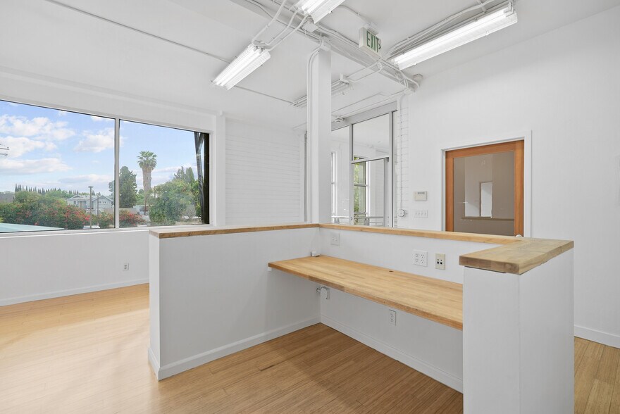 More Photos Of 2215 N Broadway, Santa Ana Medical For Sale