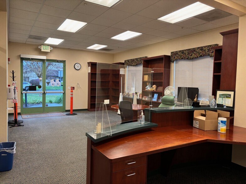 More Photos Of 3448 Villa Ln, Napa Medical For Lease