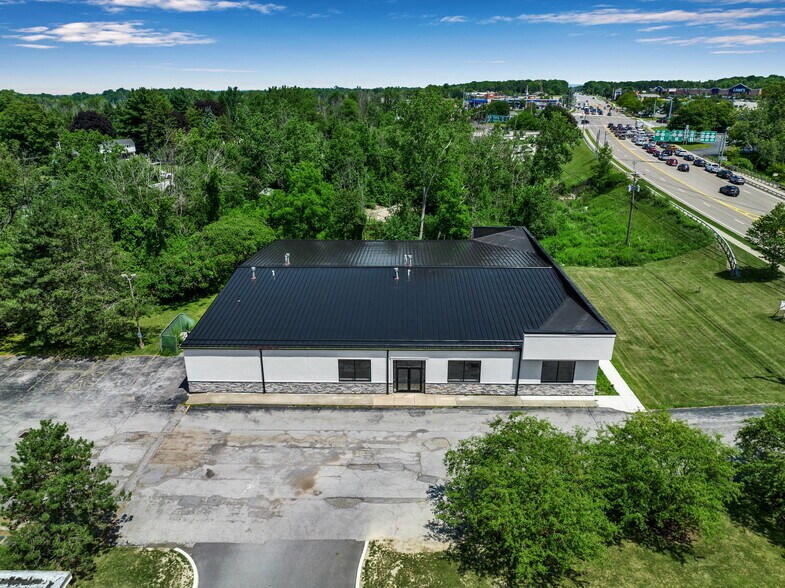 More Photos Of 3310 Southwestern Blvd, Orchard Park Freestanding For Lease