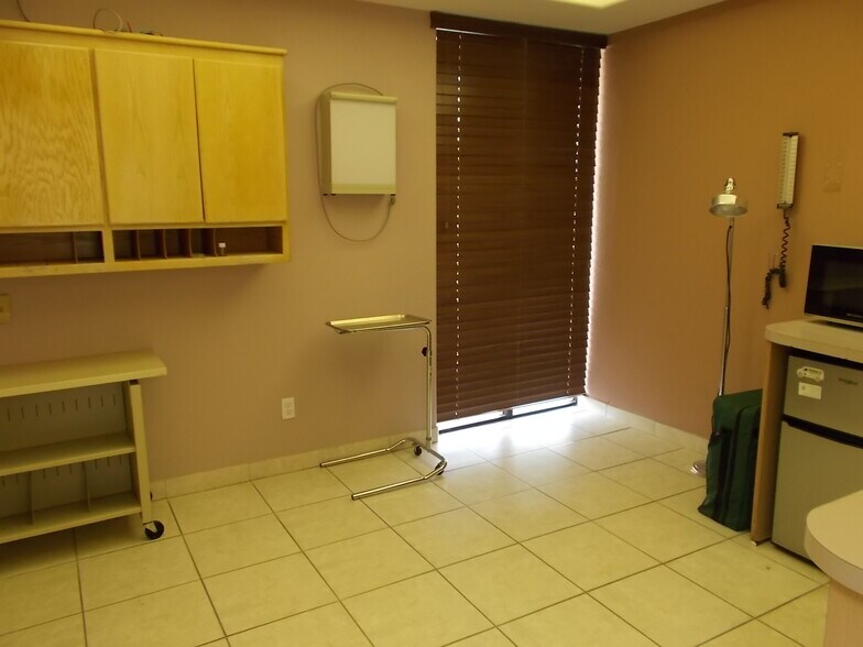 More Photos Of 2058 S Dobson Rd, Mesa Office For Lease