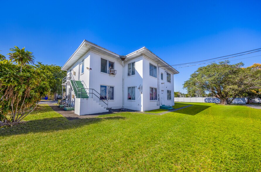 More Photos Of 1215 N 17th Ct, Hollywood Apartments For Sale