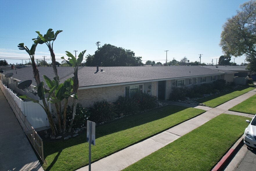 More Photos Of 2228 E Westport Dr, Anaheim Apartments For Sale