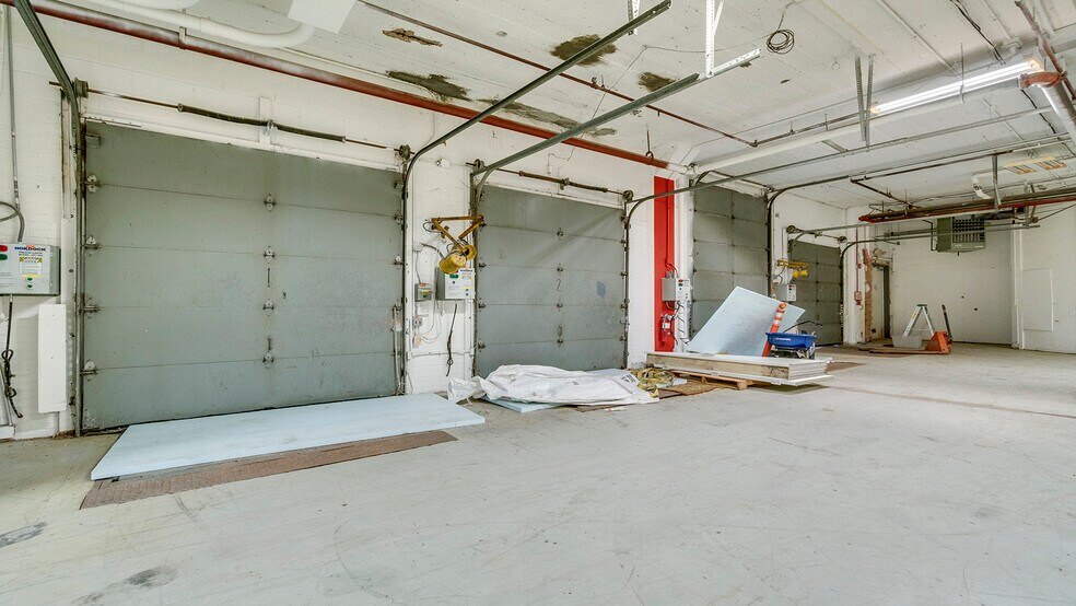 More Photos Of 101 N Washington St, Hanover Warehouse For Sale
