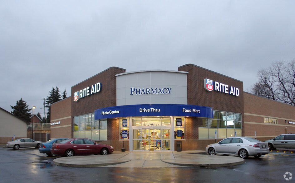 More Photos Of 7345 Saltsburg Rd, Penn Hills Drugstore For Lease