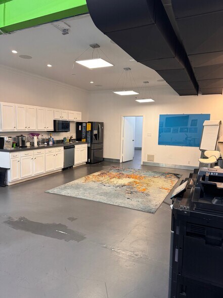 More Photos Of 3001 Red Hill Ave, Costa Mesa Light Manufacturing For Lease