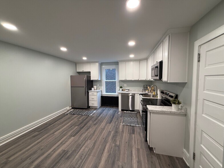 More Photos Of 9 W Chestnut St, Souderton Apartments For Sale