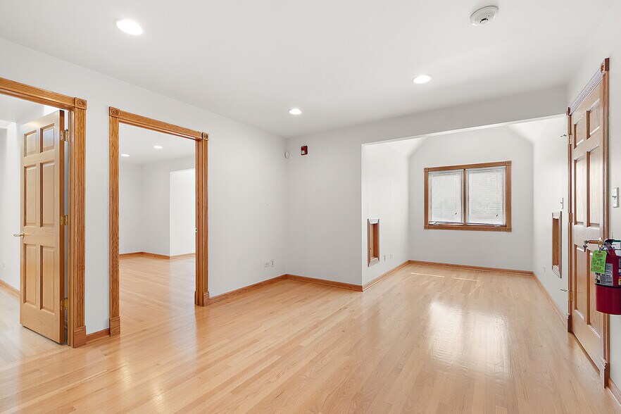 More Photos Of 12508 S Harlem Ave, Palos Heights Medical For Sale