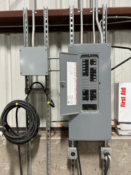 More Photos Of 2700 Kane Springs Rd, Parowan Warehouse For Lease