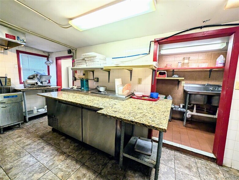 More Photos Of 5981 Route 44/55, Kerhonkson Storefront Retail Residential For Sale