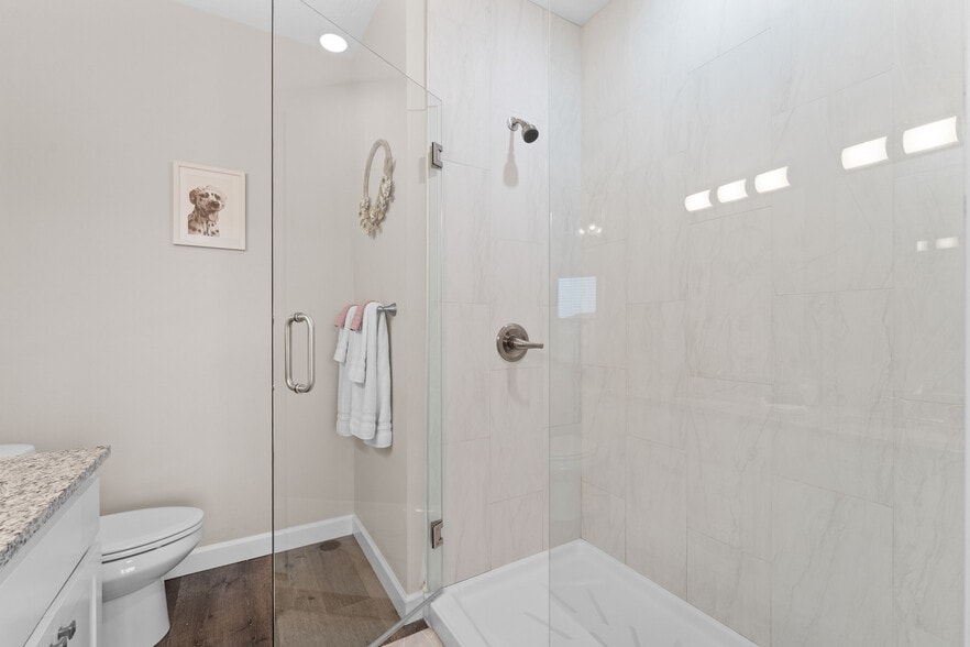 More Photos Of 3002 N Vineyards Ter, Branson General Retail For Sale