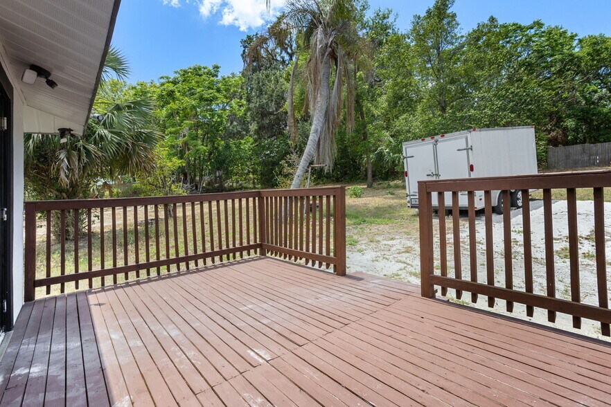 More Photos Of 209 N 14th St, Leesburg Office Residential For Sale