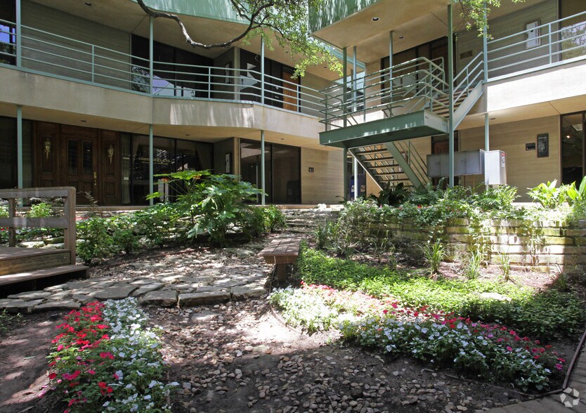 More Photos Of 4210 Spicewood Springs Rd, Austin Loft Creative Space For Lease