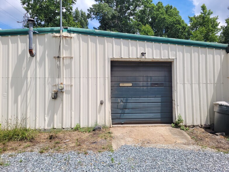 Primary Photo Of 212 Turk Pl, Greensboro Warehouse For Lease