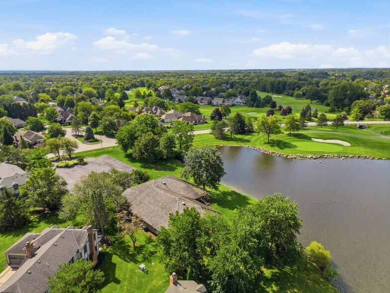 More Photos Of 6100 Memorial Dr, Dublin Medical For Sale