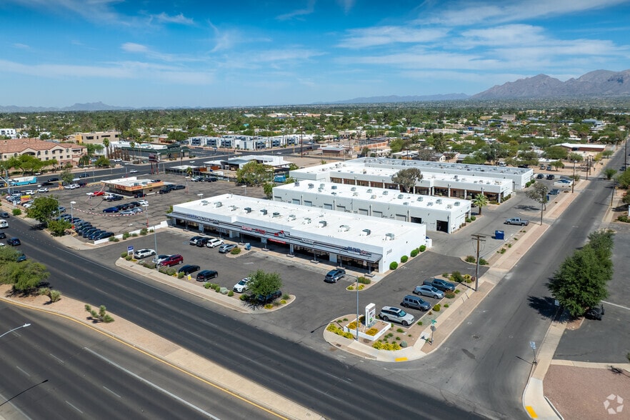 More Photos Of 3955 E Speedway Blvd, Tucson Unknown For Lease