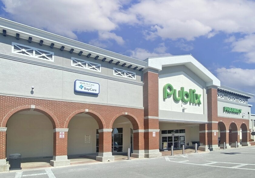 More Photos Of 1395 6th St NW, Winter Haven Unknown For Lease