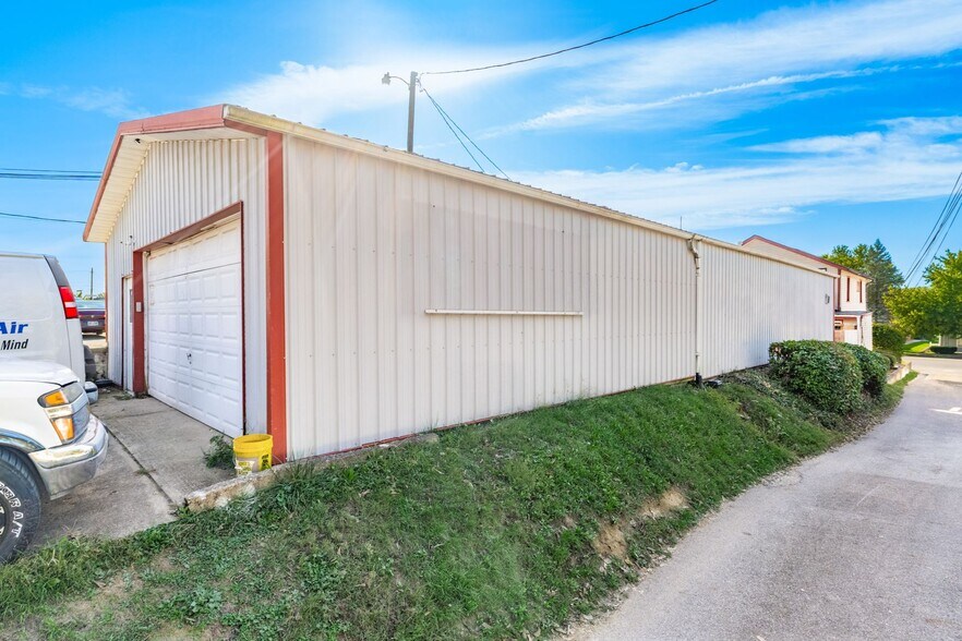 More Photos Of 545 E Main St, Lancaster Office Residential For Sale