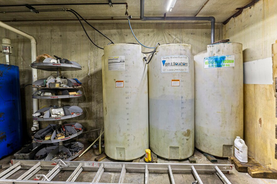 More Photos Of 8332 E 12 Mile Rd, Warren Service Station For Sale