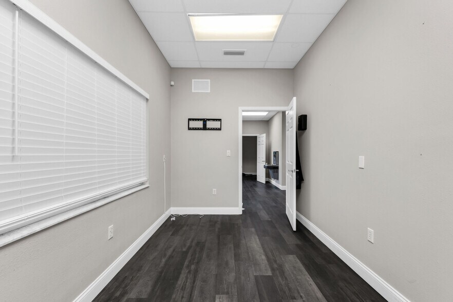 More Photos Of 2421 Shreve St, Punta Gorda Office For Lease