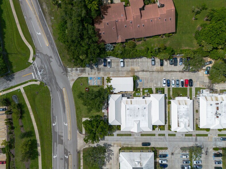 More Photos Of 3900 Clark Rd, Sarasota Medical For Sale