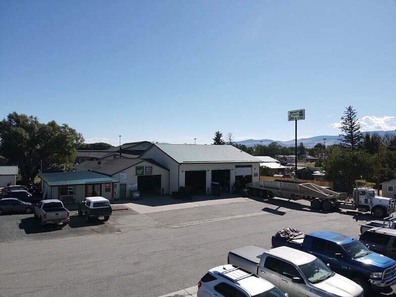 More Photos Of 402 N Pyfer St, Whitehall Office For Sale