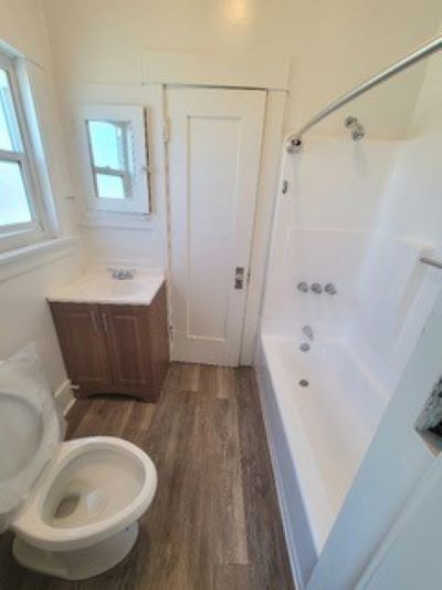 More Photos Of 10875 Venice Blvd, Los Angeles Storefront Retail Residential For Sale