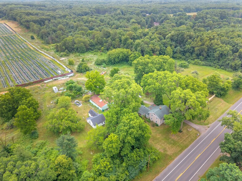 More Photos Of 21736 Bedford Rd N, Battle Creek Industrial For Sale