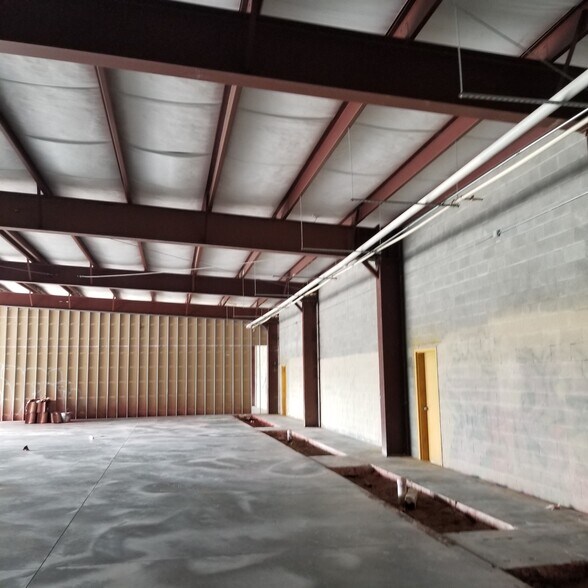 More Photos Of 6215 Harrisburg Blvd, Houston Storefront Retail Office For Sale