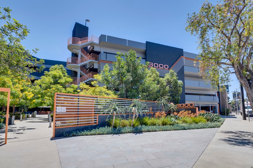 More Photos Of 3000 S Robertson Blvd, Los Angeles Loft Creative Space For Sale