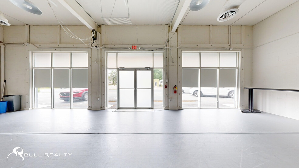 More Photos Of 2823 Church St, East Point Freestanding For Sale